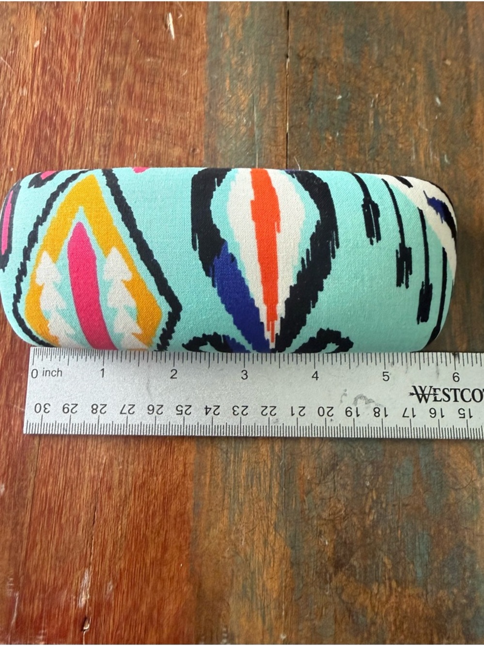 Vera Bradley Small Eyeglass or Sunglasses Case in Pueblo Print Teal color NWOT